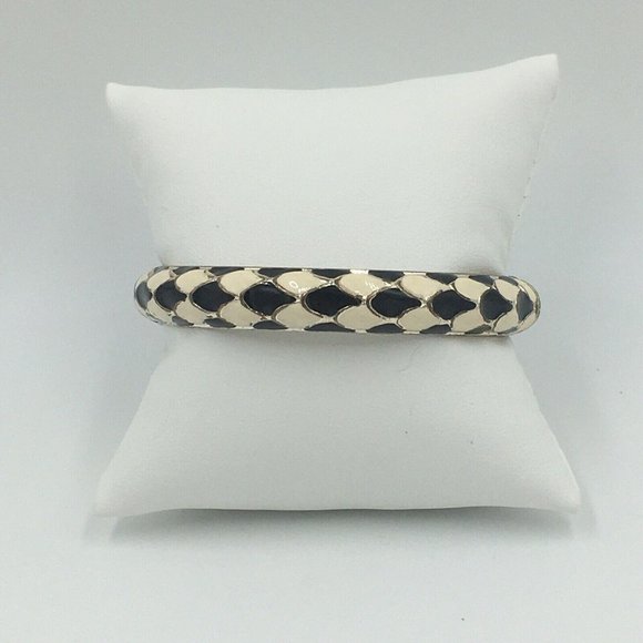 Black & Cream White Enameled CLAMPER BRACELET, Scales Pattern (flaw) - Picture 1 of 8